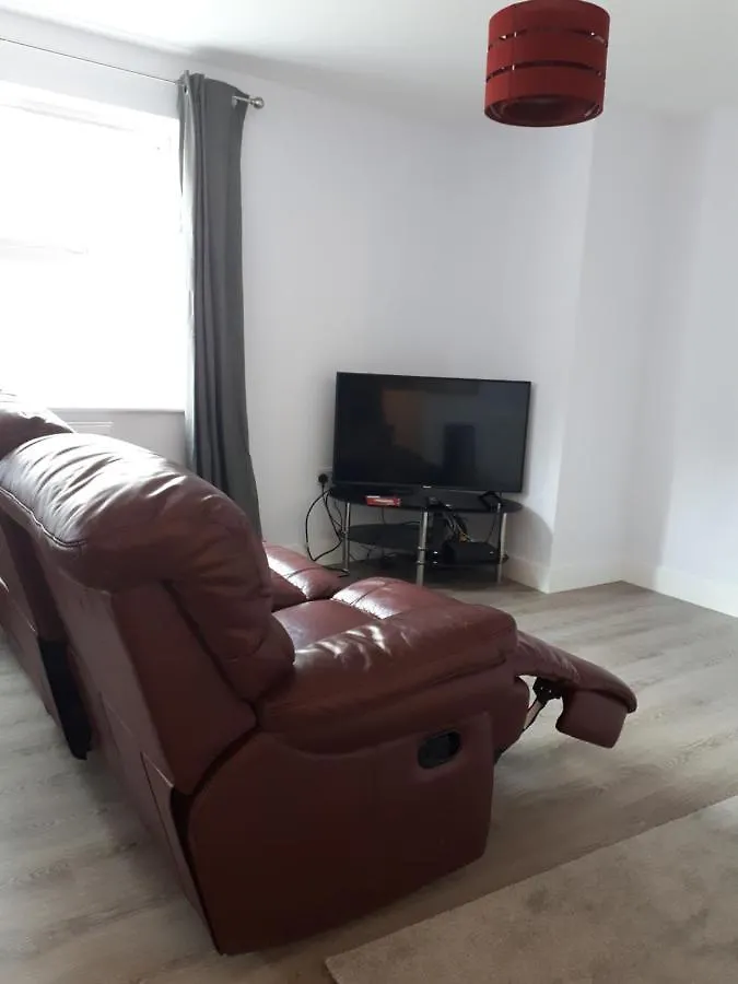 Rentunique St Georges 2X 2 Bed Amazing Apartments Moments From Centre Horley