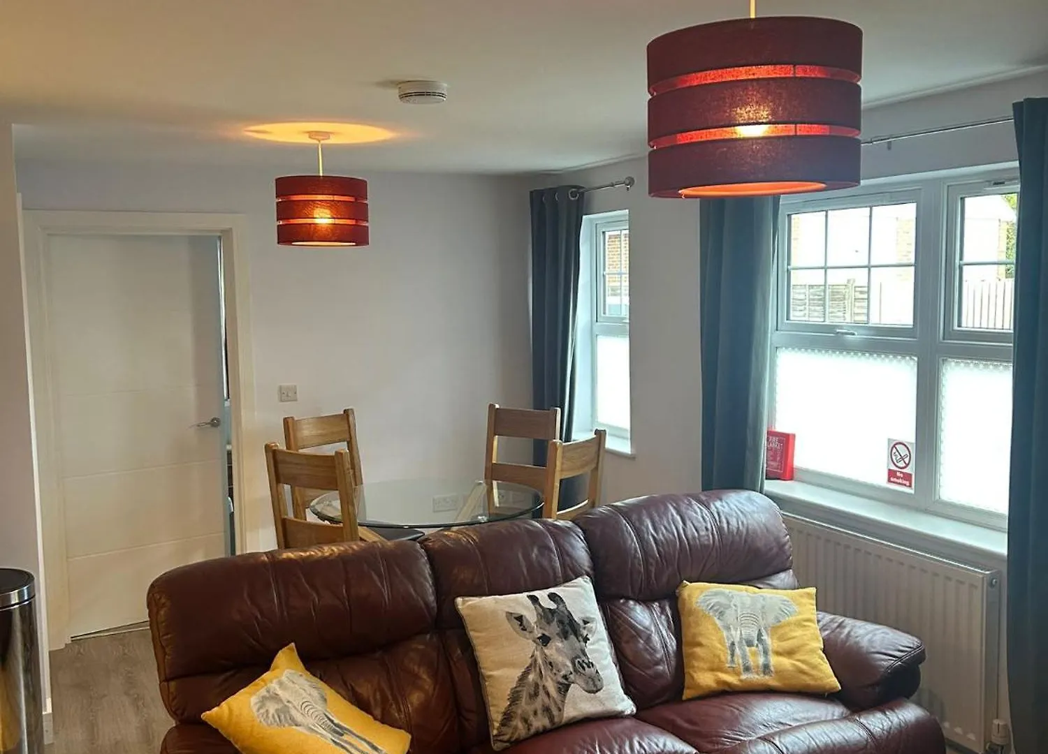 Rentunique St Georges 2X 2 Bed Amazing Apartments Moments From Centre Horley