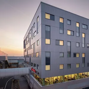 3* Hotel Hampton By Hilton London Gatwick Airport